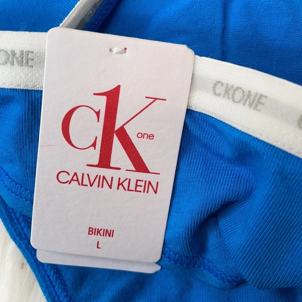 Calvin Klein pantie - Picture 3 of 3